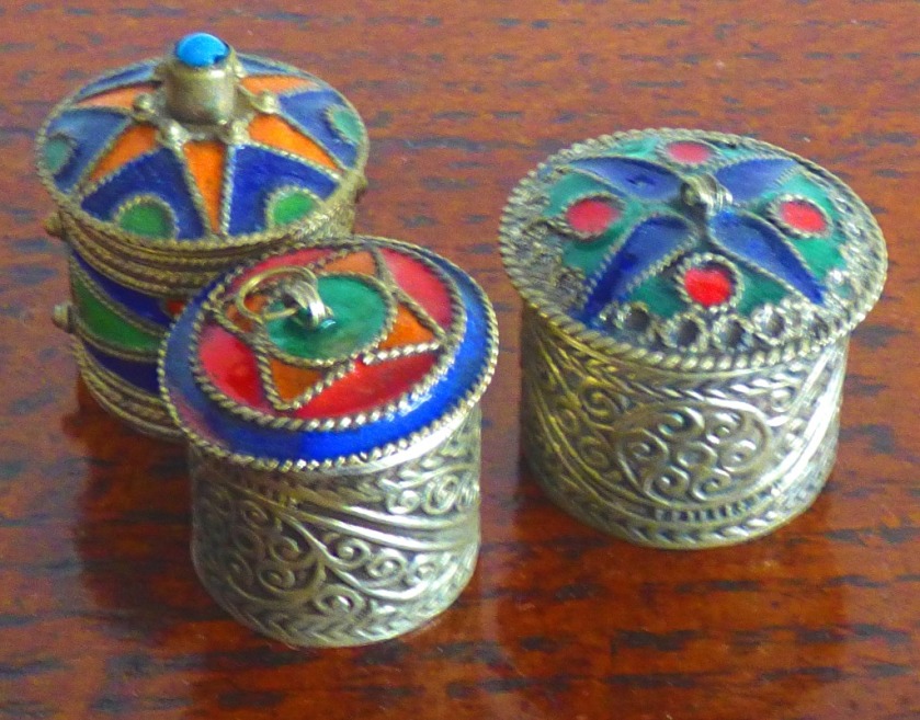 decorative containers
